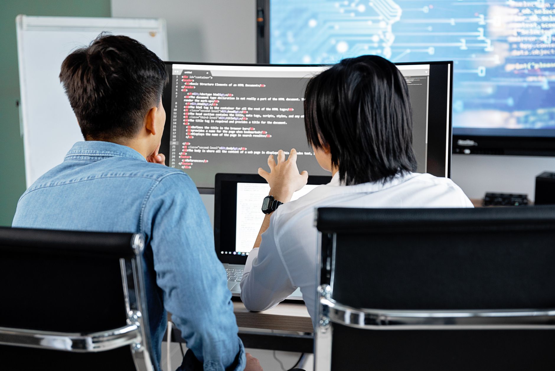 Collaborative artificial intelligence project planning